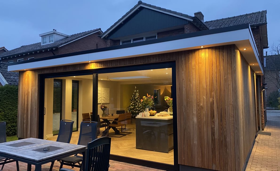 D6827 AE2 972 C 4525 9 EC7 A20507856953