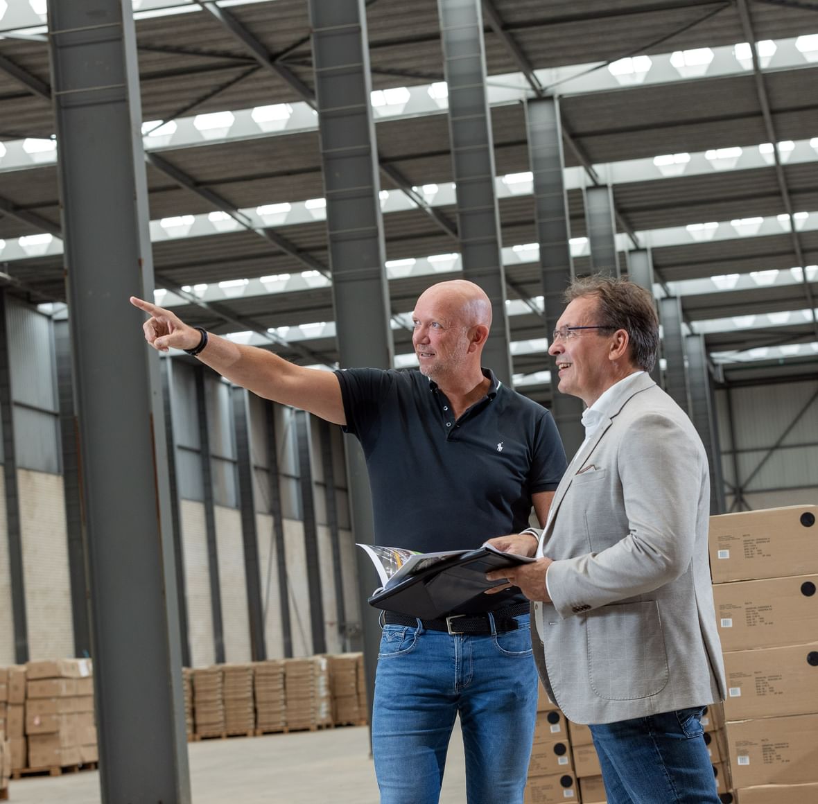 Onze <strong>bedrijfsmakelaars</strong> helpen met…