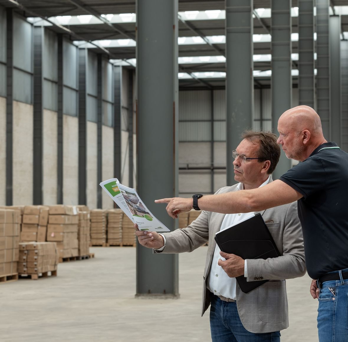 Onze <strong>bedrijfsmakelaars</strong> <br />
helpen met…